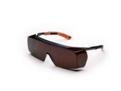 Protective eyewear for red light